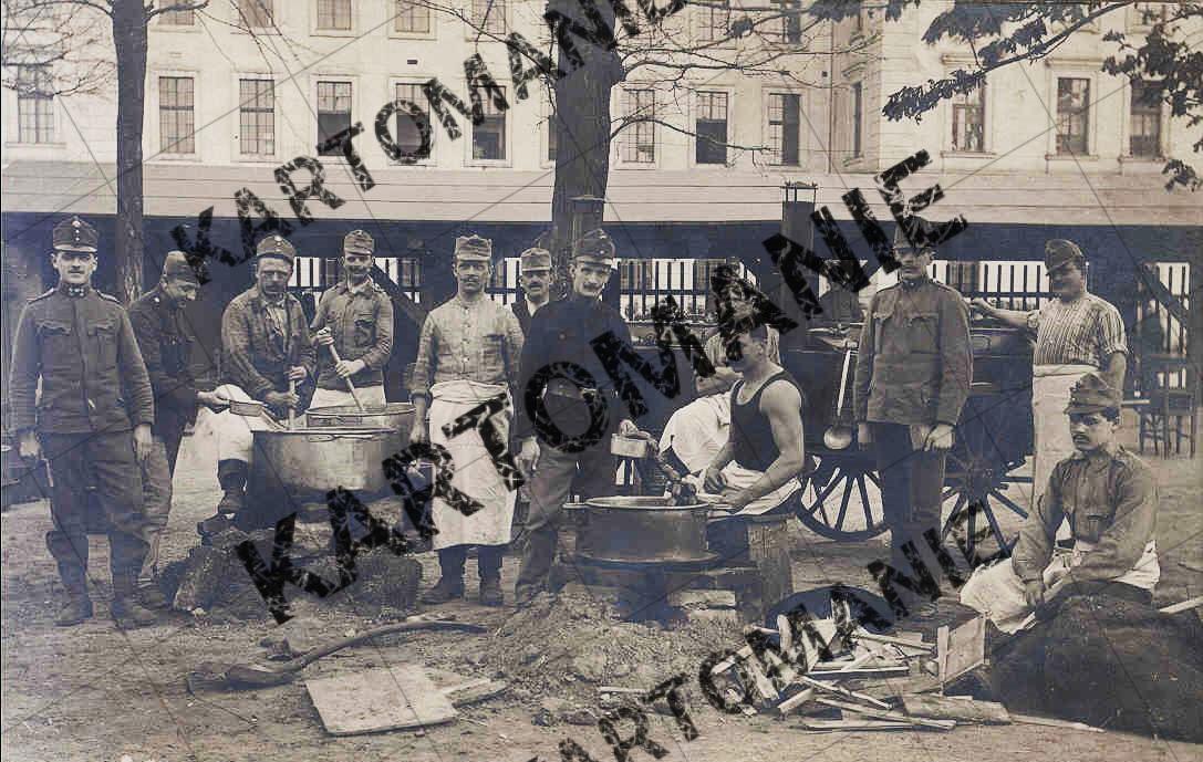 kaserne mit feldküche