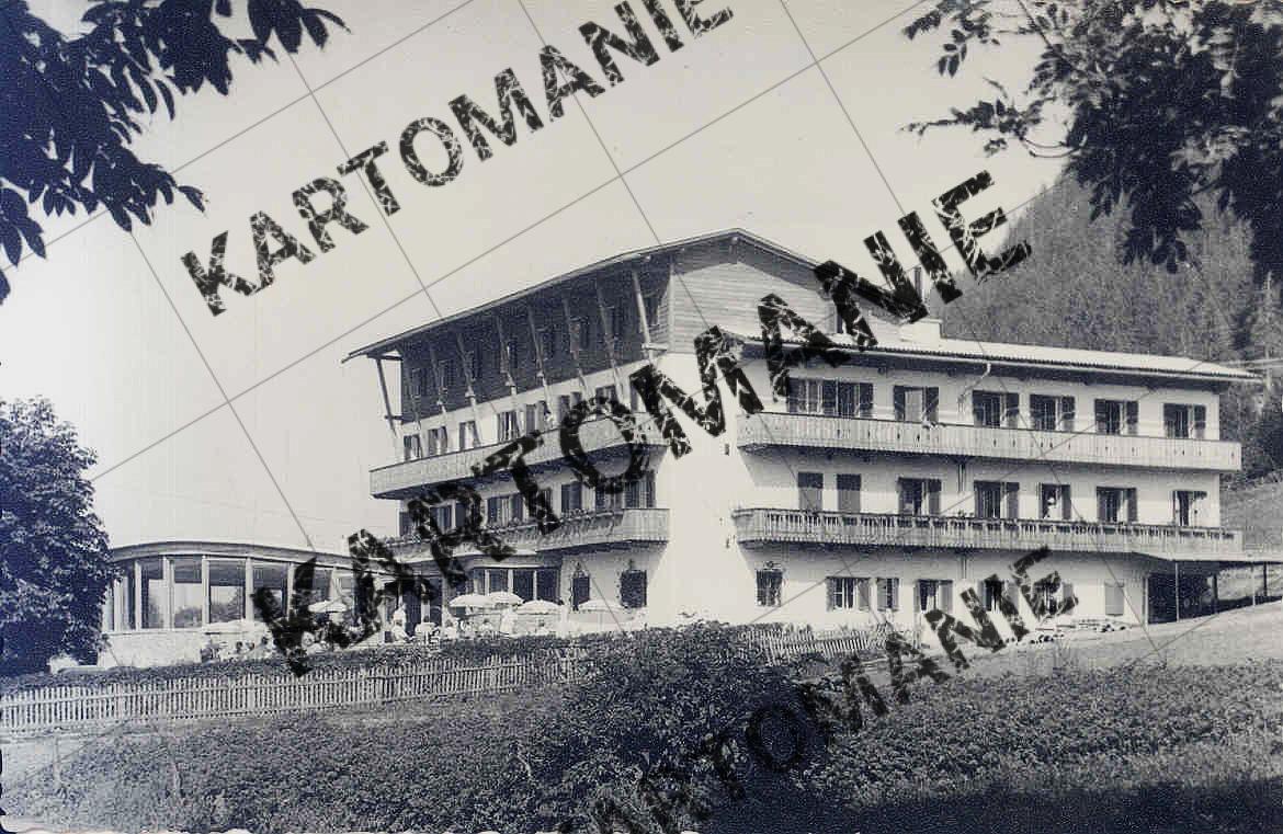 strand hotel