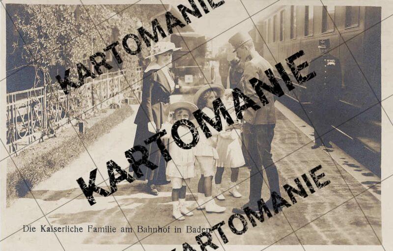 kaiserfamilie  am bahnhof
